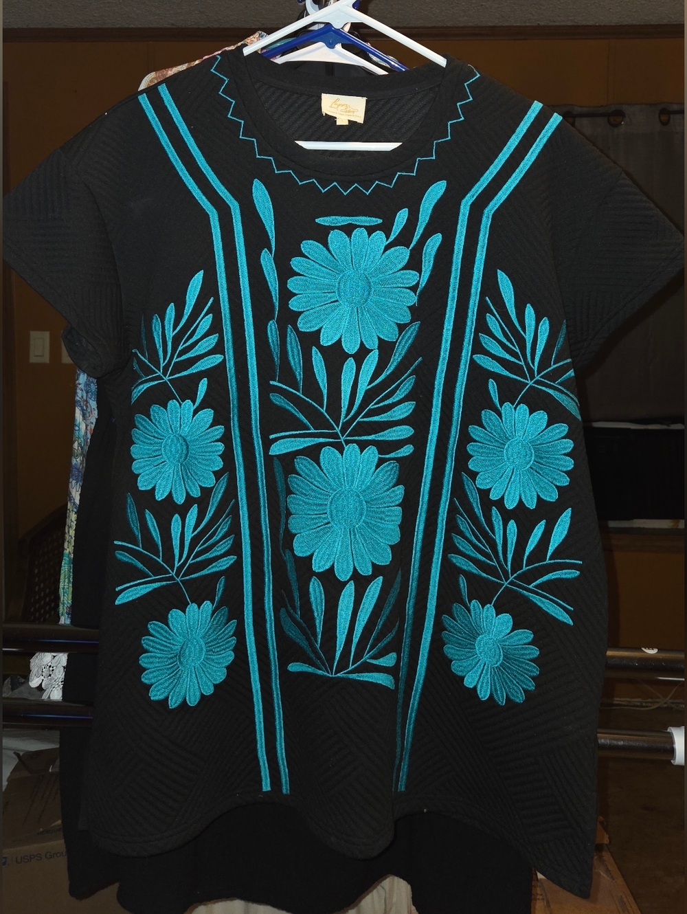 Layerz Clothing Annie Oakley Top Size Lrg